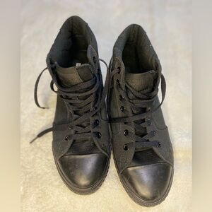 Mens all black Converse